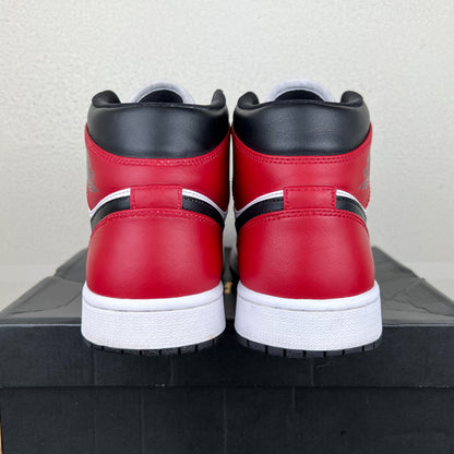 Air Jordan 1 Mid Chicago Black Toe