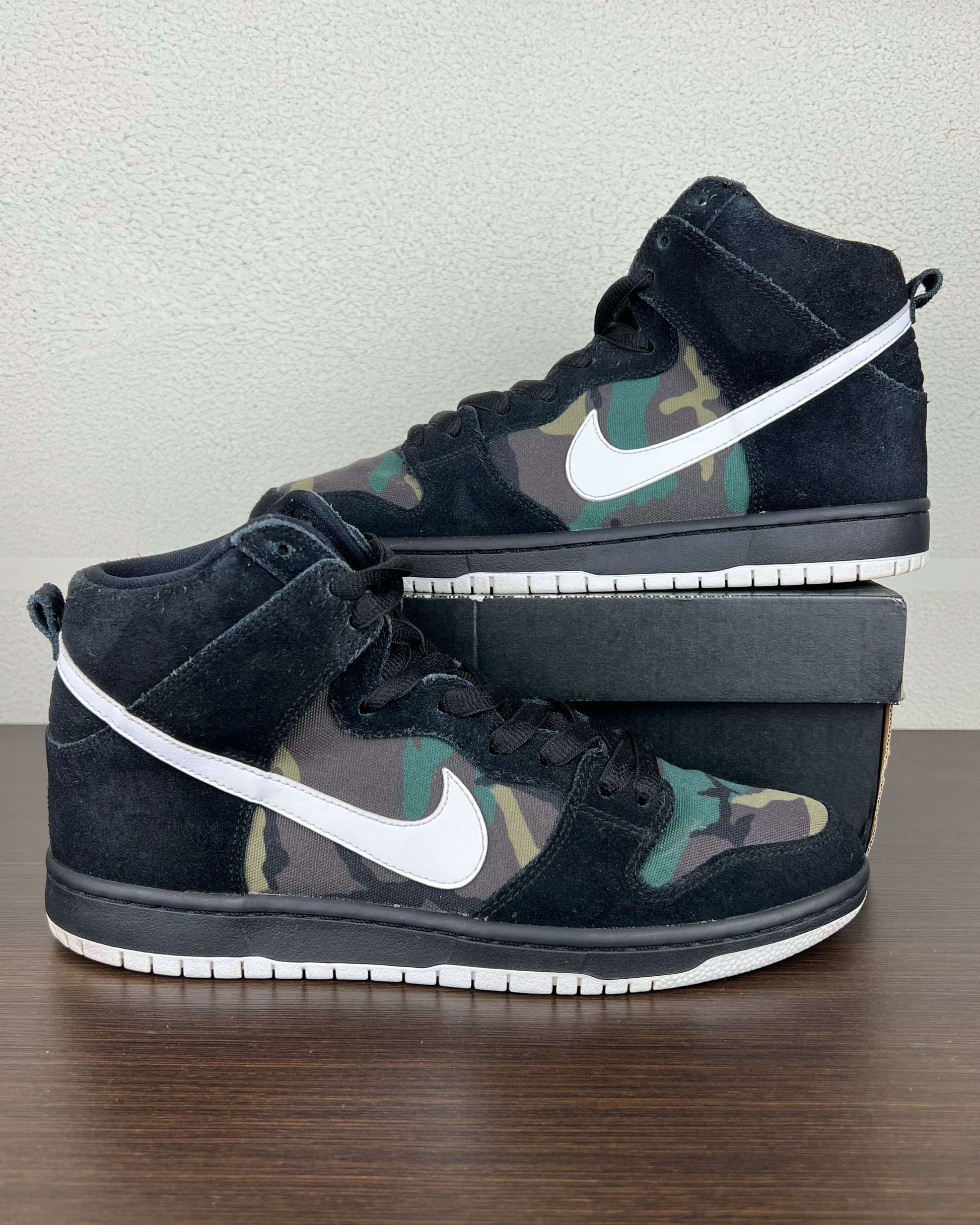 Nike SB Dunk High Camo